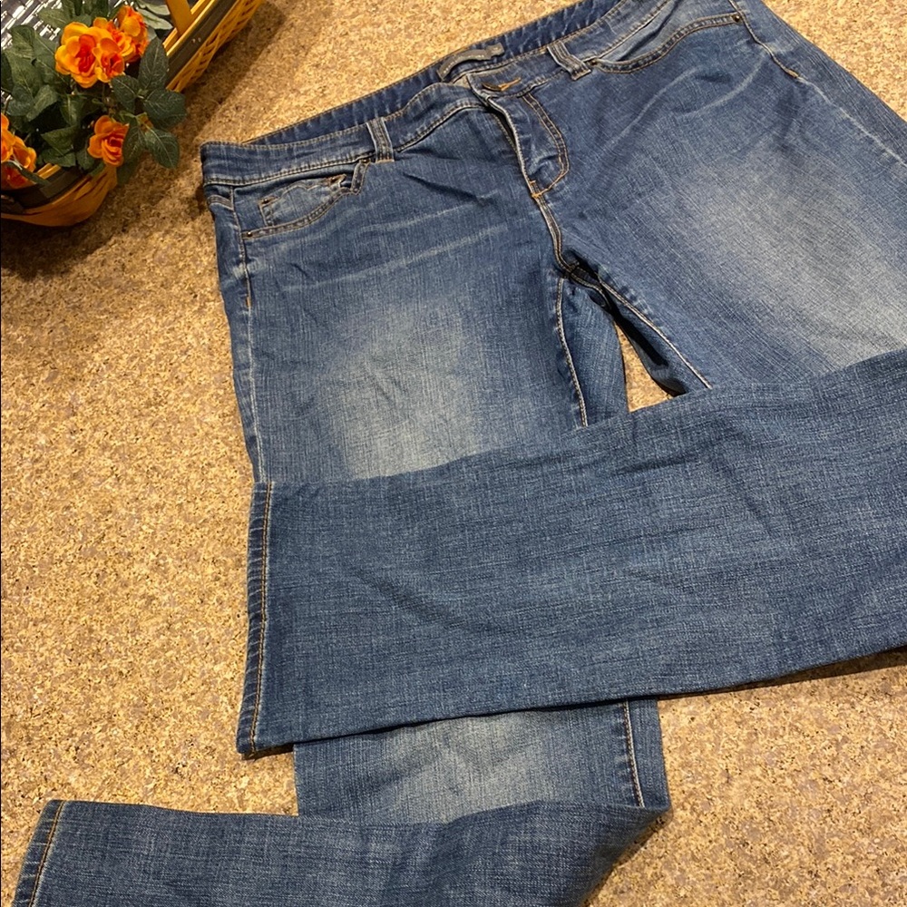 L.L. Bean Signature Blue Jeans 14 Item 293455